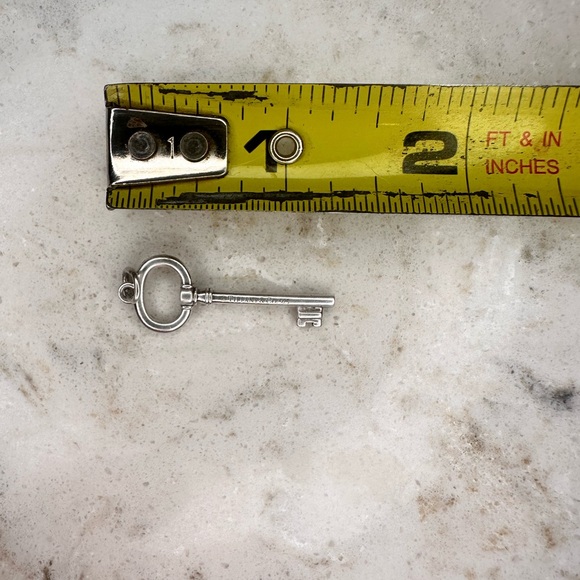 7.5” Tiffany & Co. Silver Filigree & Key Pendant + BONUS Key Pendant - Picture 6 of 7